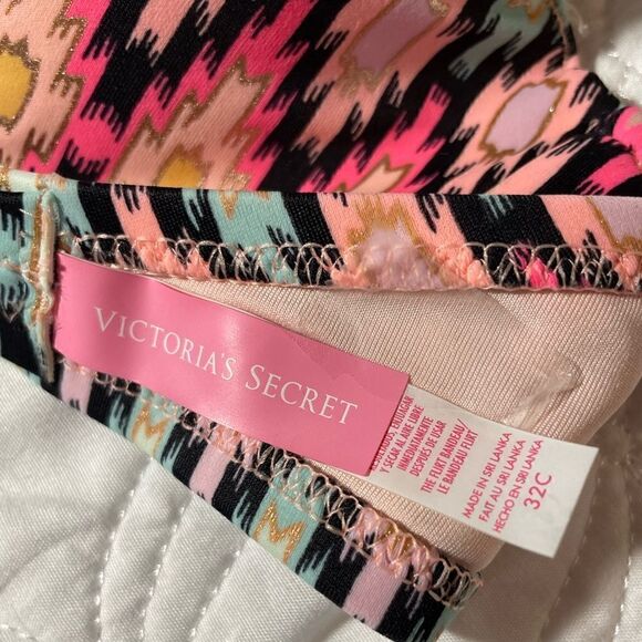 Victoria’s Secret Bikini Swim Top Size 32C - Picture 5 of 5